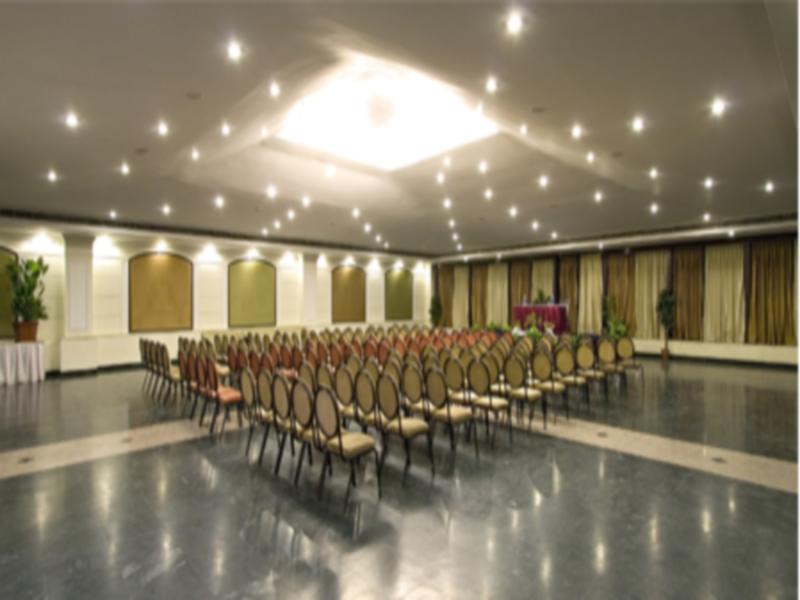 Clarks Inn, Pacific Mall Ghaziabad Exterior foto
