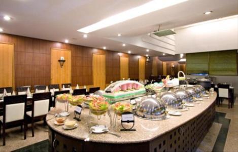 Clarks Inn, Pacific Mall Ghaziabad Exterior foto