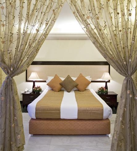 Clarks Inn, Pacific Mall Ghaziabad Exterior foto